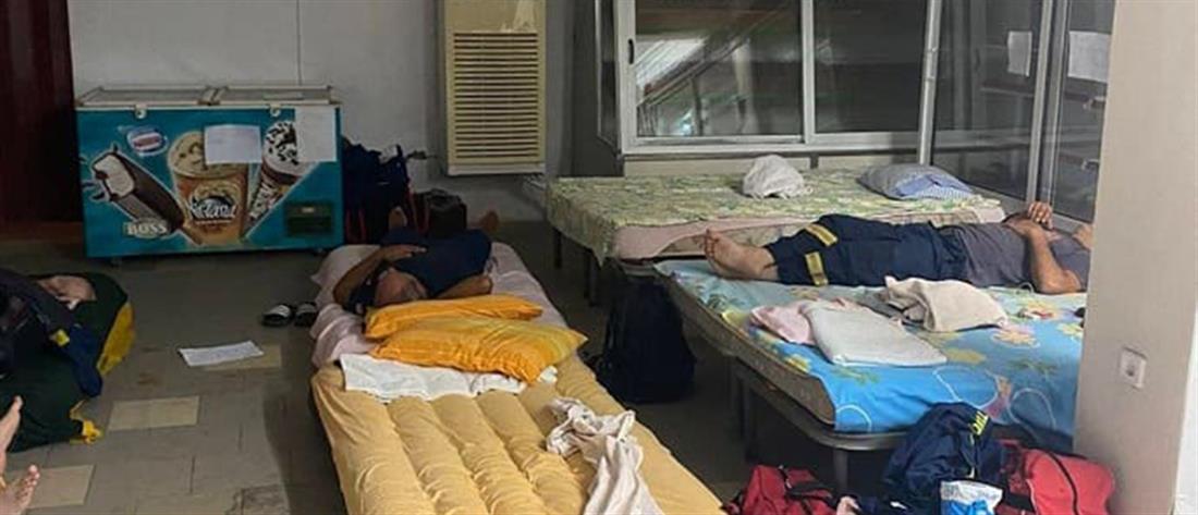 Καταγγελία - Θάσος: Πυροσβέστες κοιμήθηκαν σε... αποθήκη (εικόνες)
