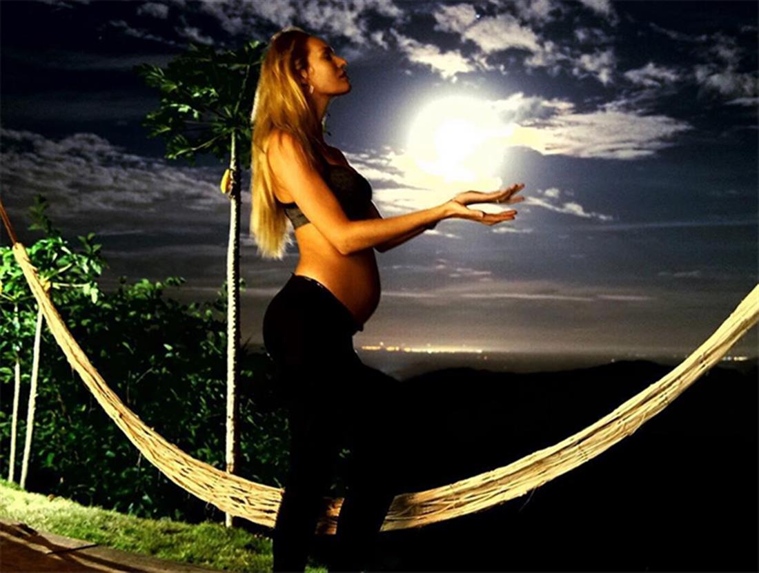 Candice Swanepoel -  Καντις Σουανπολ - instagram - έγκυος