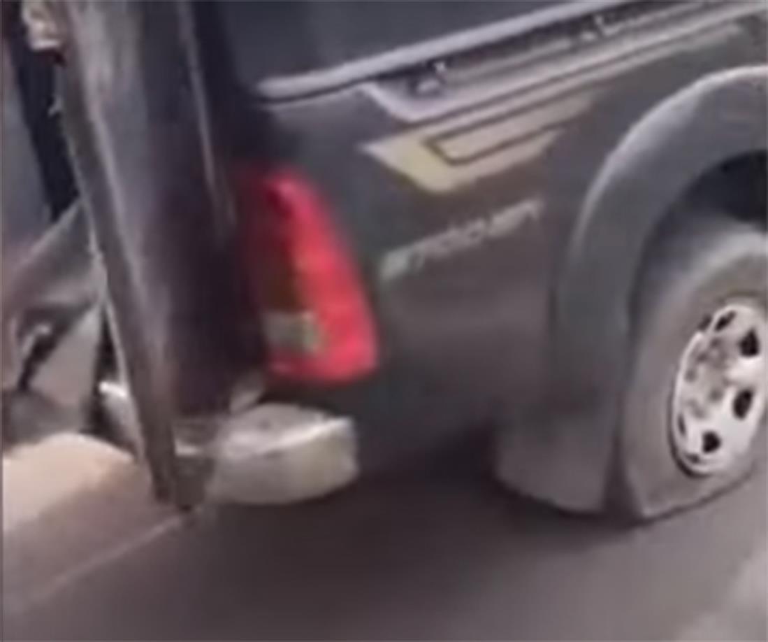 Νιγηρία - απόπειρα ληστείας - φορτηγό με χρυσό