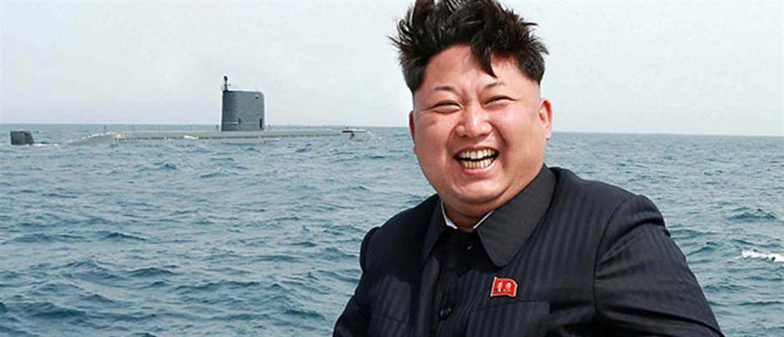 Βόρεια Κορέα - Κιμ Γιονγκ Ουν - στρατιωτική άσκηση - υποβρύχιο