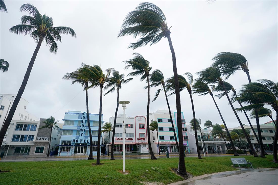 AP - Τροπική καταιγίδα - Φλόριντα
