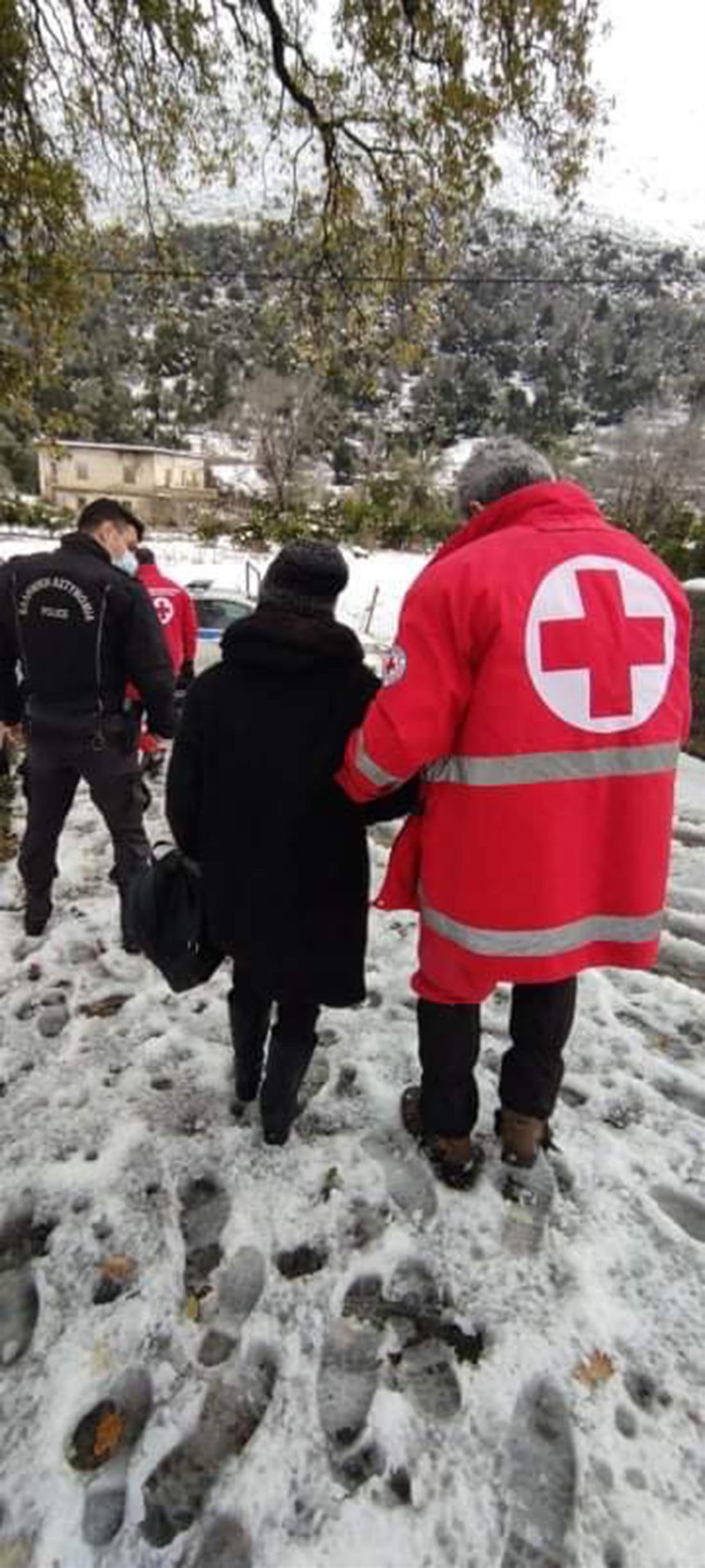 Ελληνικός Ερυθρός Σταυρός - μεταφορά - χρόνια πάσχοντες - κακοκαιρία
