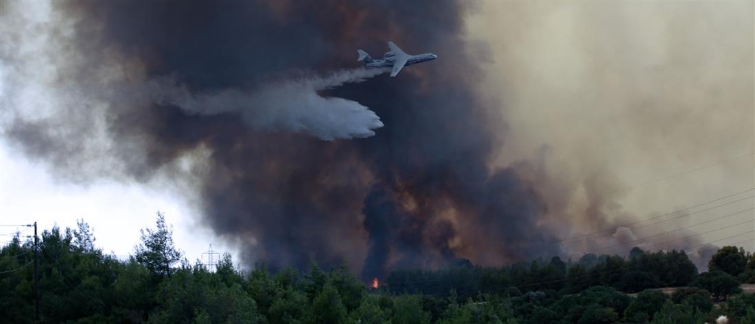 Φωτιά στην Βαρυμπόμπη: Μήνυμα στο 112 για εκκένωση 