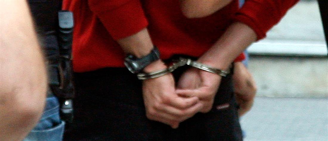 Βόλος: Σύλληψη 23χρονου για ναρκωτικά (εικόνες)