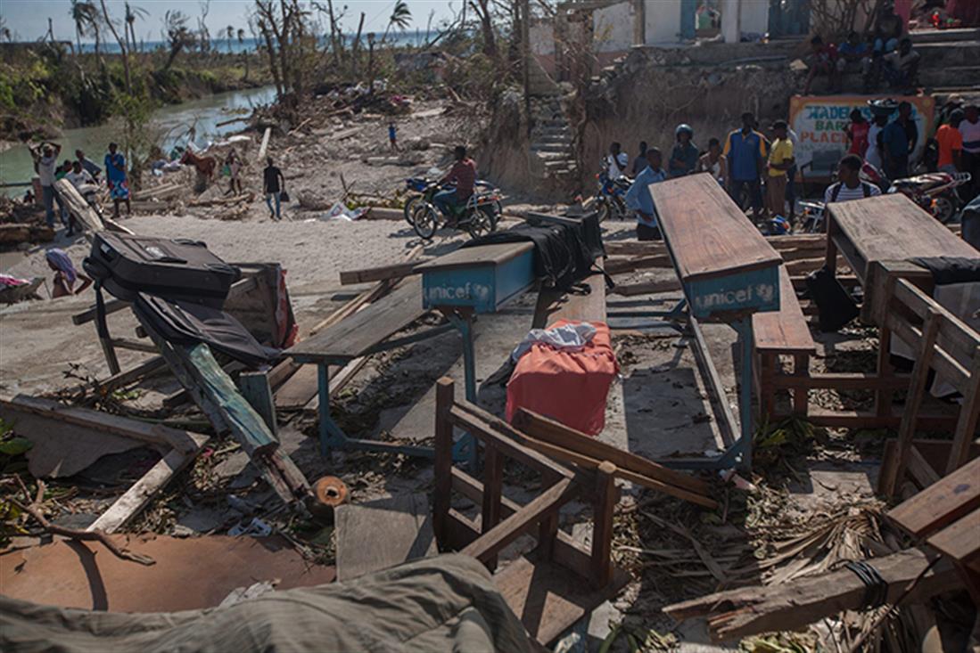 Tυφώνας Μάθιου - Αϊτή