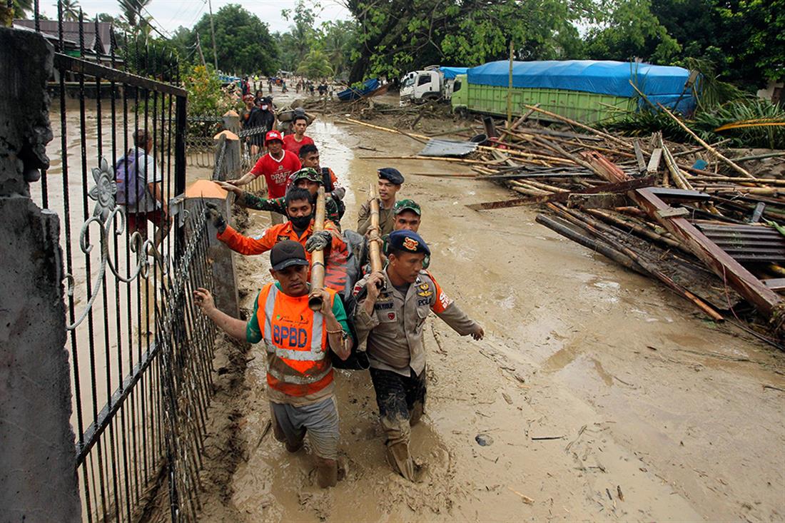 AP - πλημμύρες - Ινδονησία