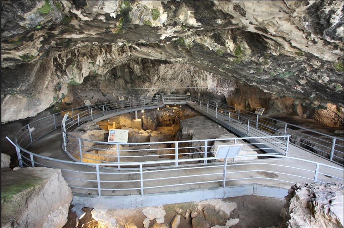 Σπήλαιο της Θεόπετρας