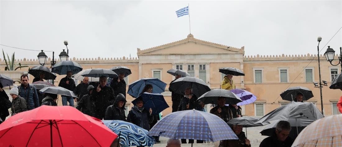 Ο “Ετεοκλής”… έπνιξε την Αθήνα στη βροχή (εικόνες)