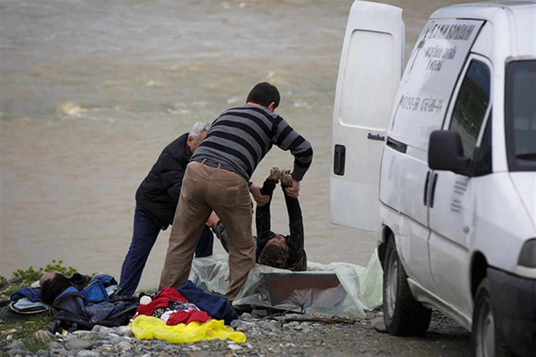 Πρόσφυγες - Αφγανοί - Σκόπια - πνίγηκαν - ποτάμι