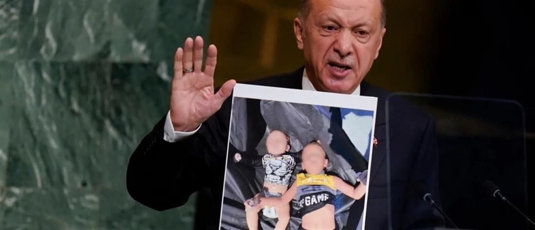 Ερντογάν: Με τις φωτογραφίες νεκρών παιδιών “διδάξαμε μάθημα ανθρωπιάς”