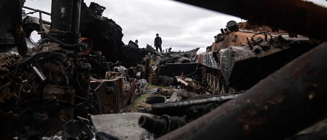 Ουκρανία - εισβολή  - πόλεμος - Ρωσία - βομβαρδισμοί - καταστροφές