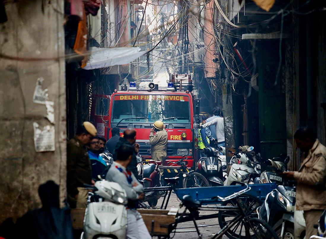 Ινδία - φωτιά - εργοστάσιο - Νέο Δελχί