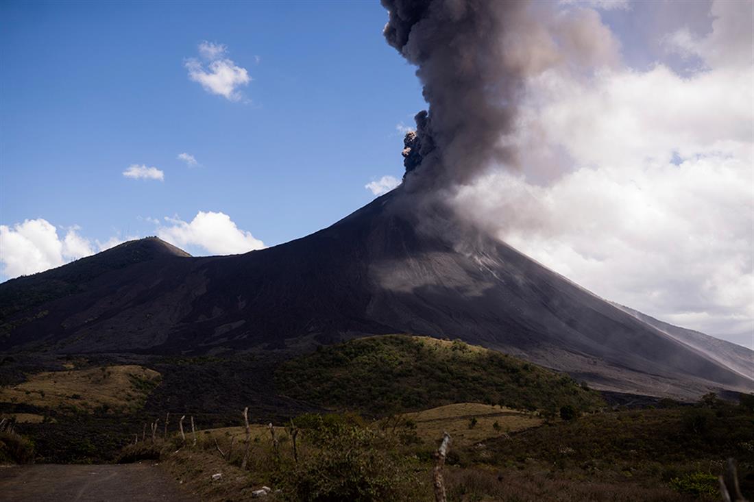AP - Έκρηξη - ηφαίστειο - Γουατεμάλα