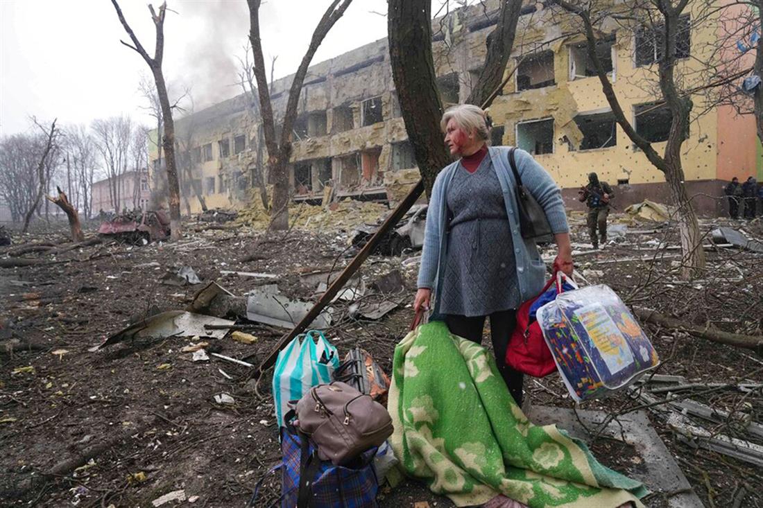 Ουκρανία - Μαριούπολη - μαιευτήριο - βομβαρδισμός