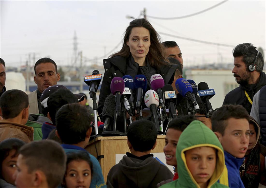 Αντζελίνα Τζολί - στρατόπεδο Σύρων προσφύγων - Ιορδανία