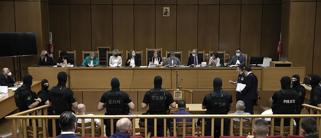 Δίκη Χρυσής Αυγής: Αναβολή ζήτησε ο Μιχαλολιάκος 