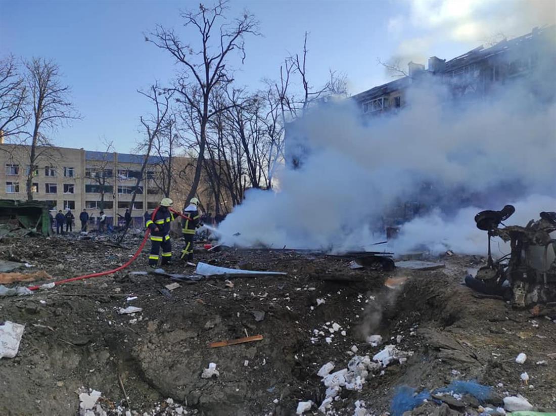 Ουκρανία - φωτιά σε πολυκατοικία - Κίεβο - πύραυλος