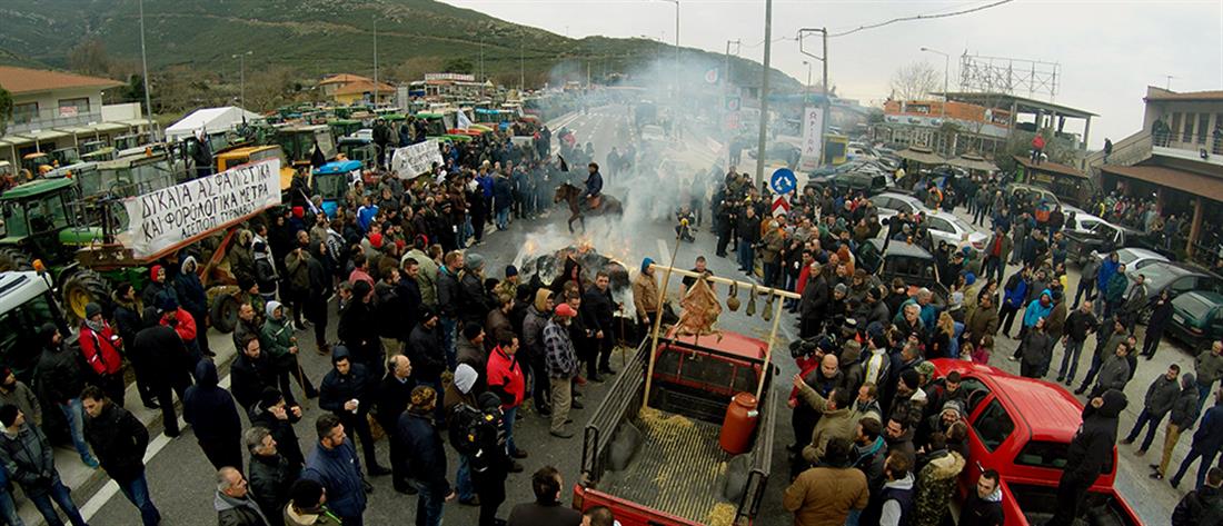Τέμπη - Αγρότες - διαμαρτυρία - Μπλόκο - τρακτέρ - ασφαλιστικό - αεροφωτογραφίες