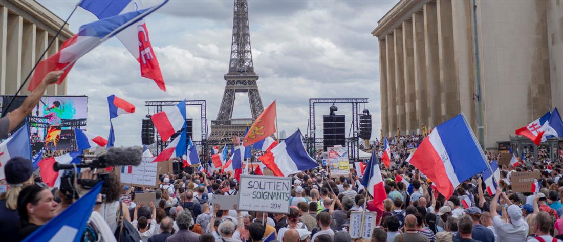 AP - Γαλλία - Ιταλία - διαδήλωση - αρνητές - κορονοϊός