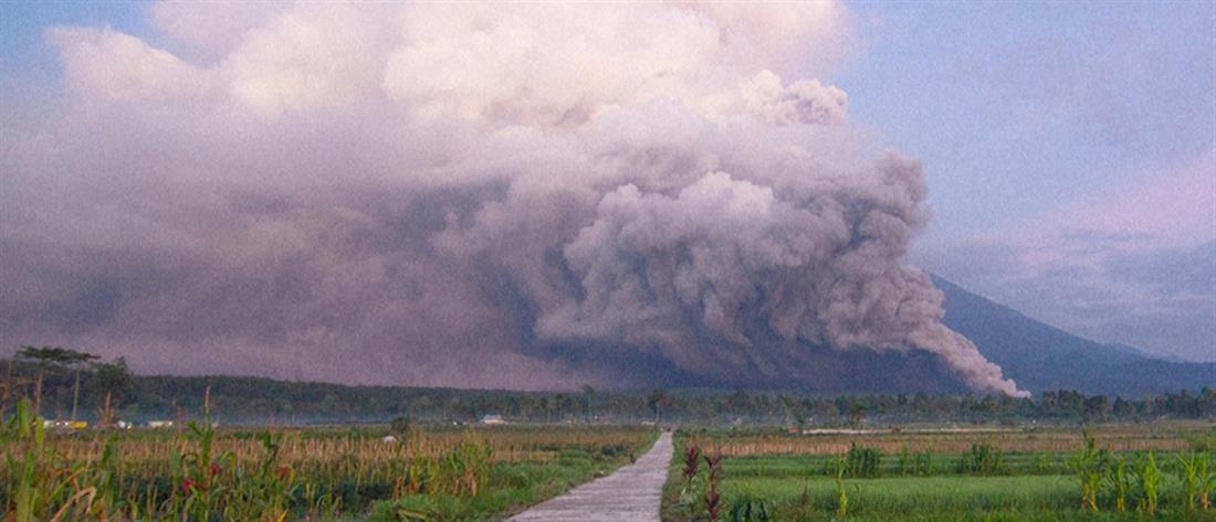 Ινδονησία - Σεμερού: οι εκρήξεις του ηφαιστείου σήμαναν συναγερμό (εικόνες)