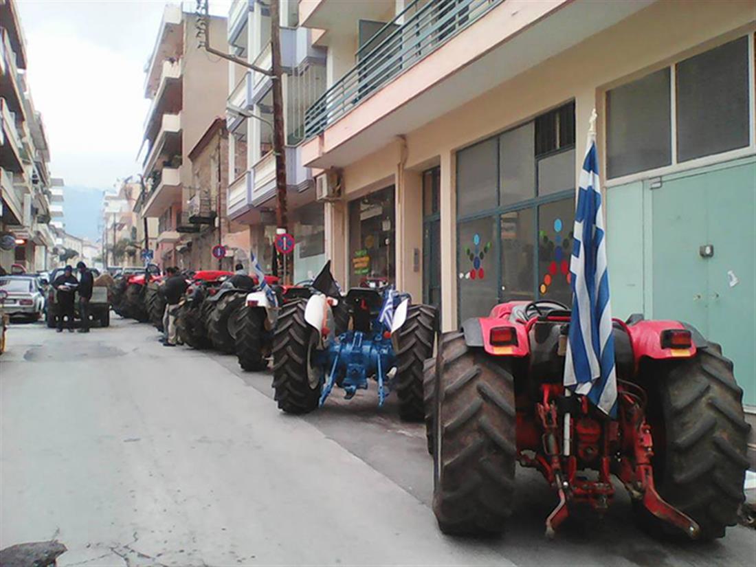 Σπάρτη - Εφορία - αγρότες - σανό