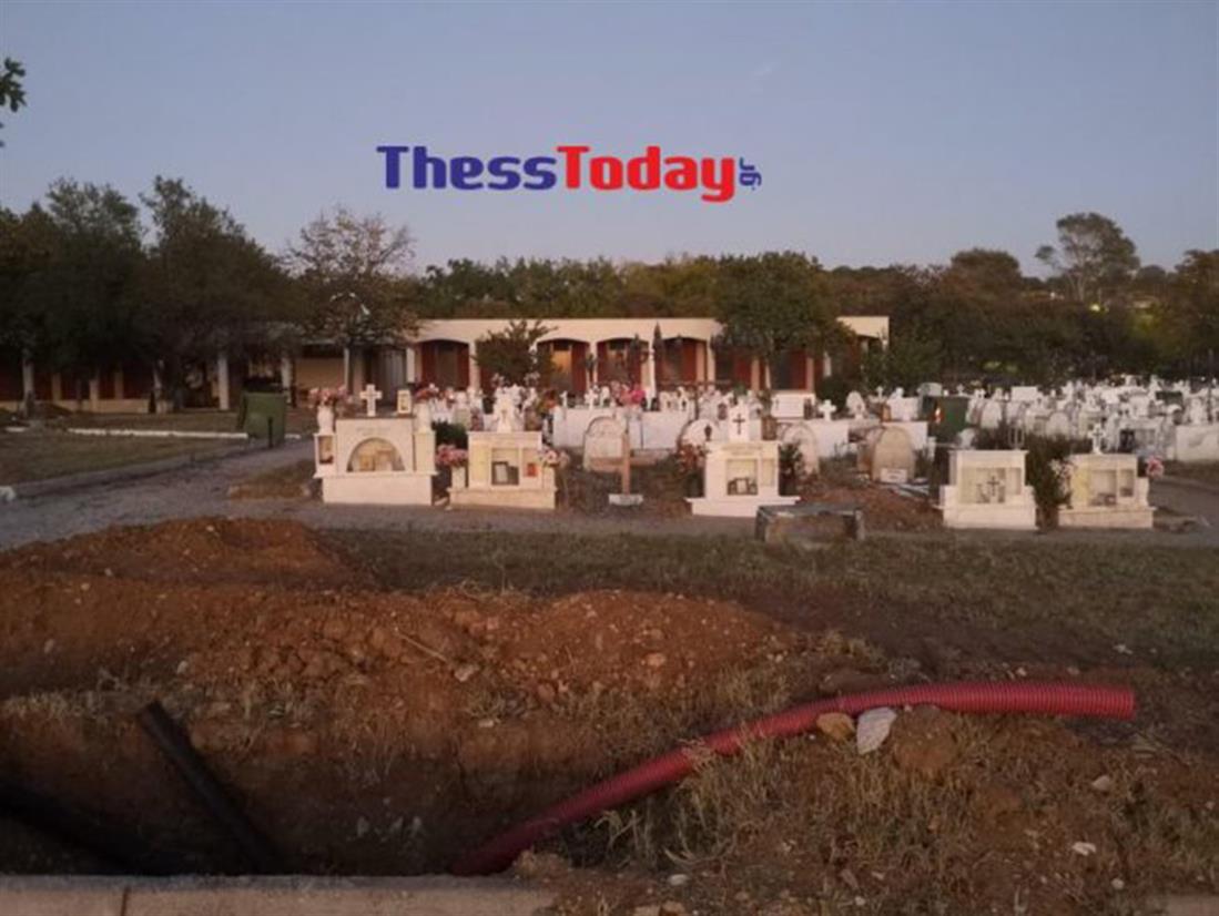 Θεσσαλονίκη - τάφοι - θύματα κορονοϊού