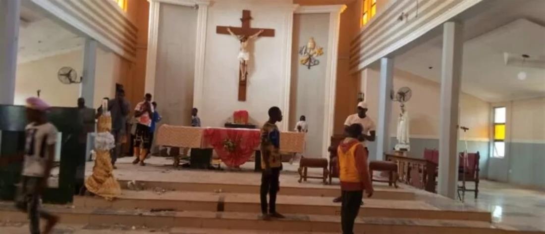Νιγηρία: Μακελειό σε εκκλησία (εικόνες)