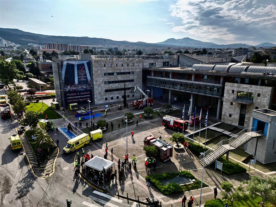 Θεσσαλονίκη - άσκηση ετοιμότητας - σεισμός - δημαρχείο Θεσσαλονίκης