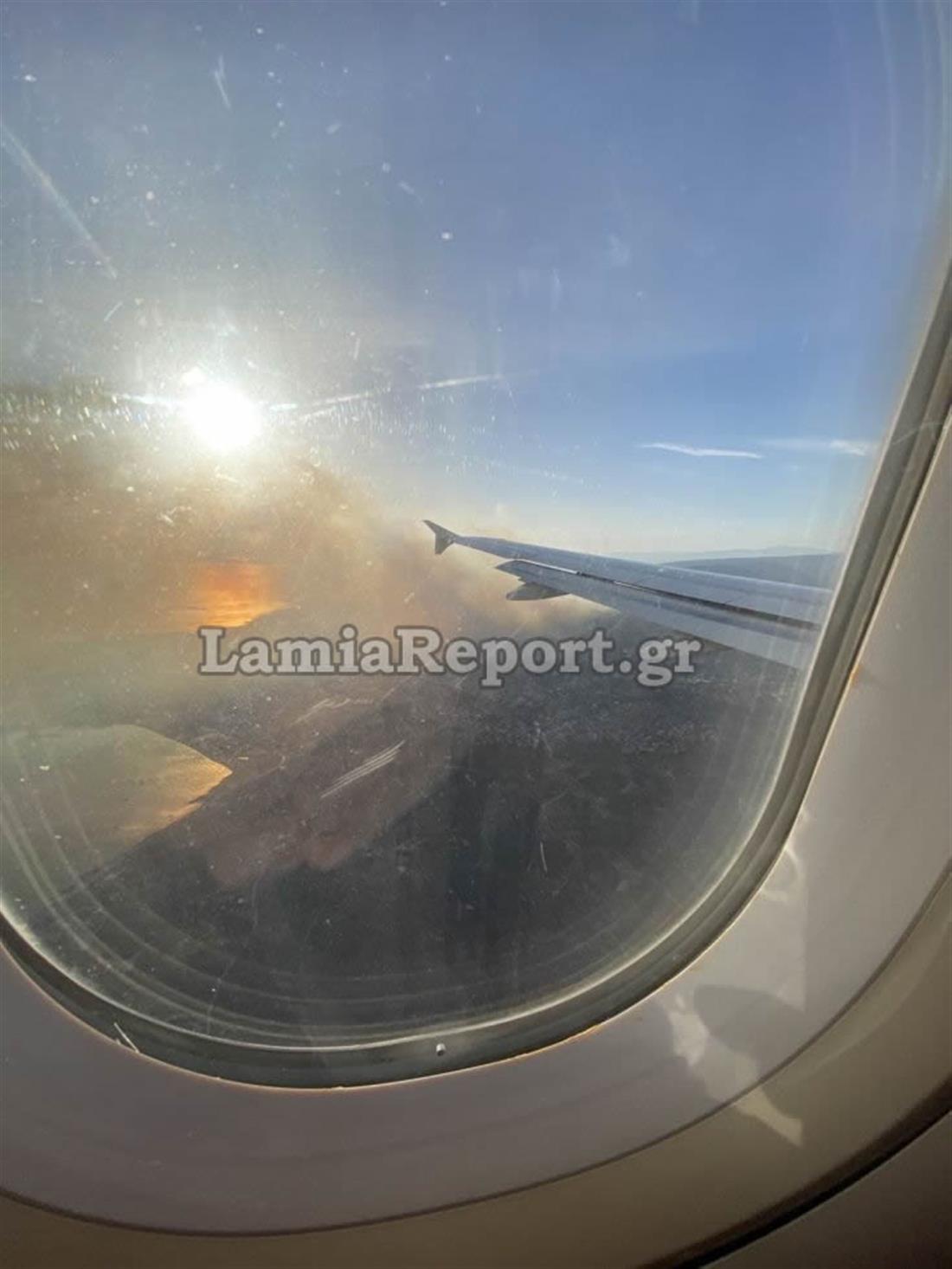 Φωτιά Βούλα - αεροπλάνο  - φωτογραφίες από ψηλά