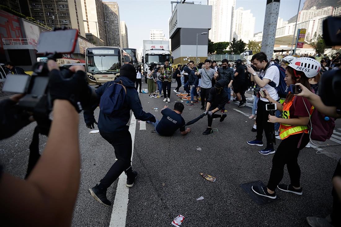 διαδηλώσεις - Χονγκ Κονγκ - επεισόδια