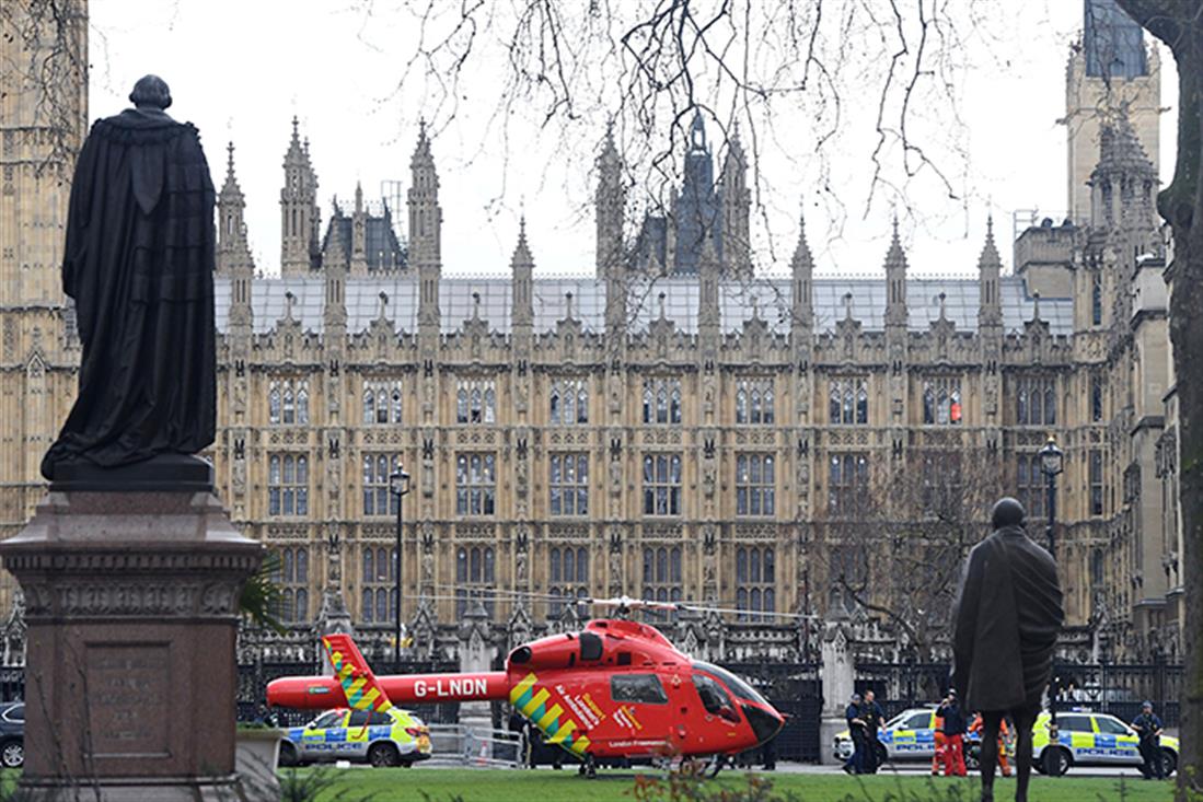AP - Αγγλία - πυροβολισμοί - κοινοβούλιο