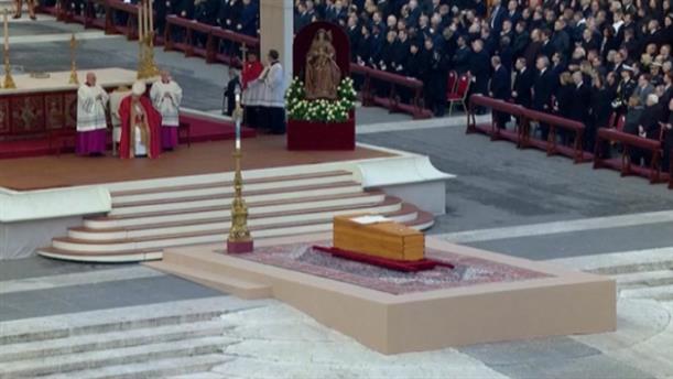 Η κηδεία του Πάπα Βενέδικτου