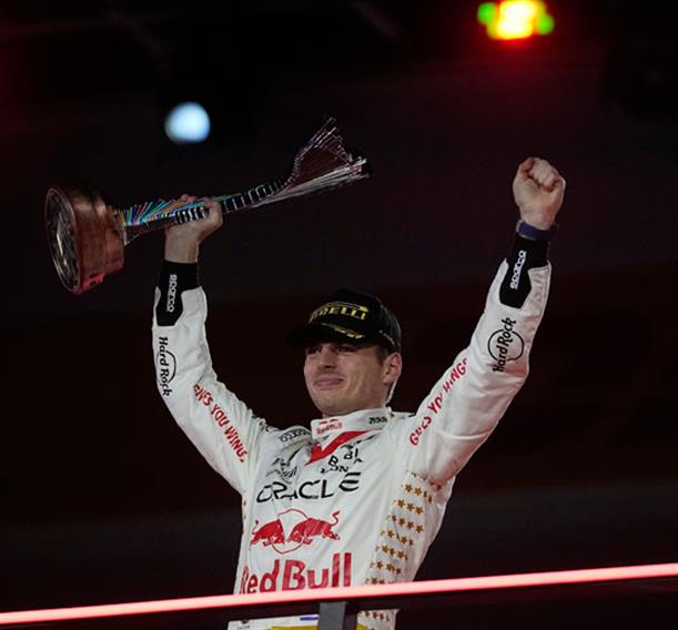 GP Λας Βέγκας: Νίκη Verstappen – Συναρπαστική μάχη Perez και Leclerc για τη 2η θέση