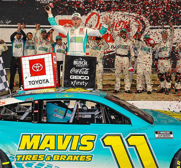 NASCAR Cup: Ο Hamlin το άφησε για το τέλος
