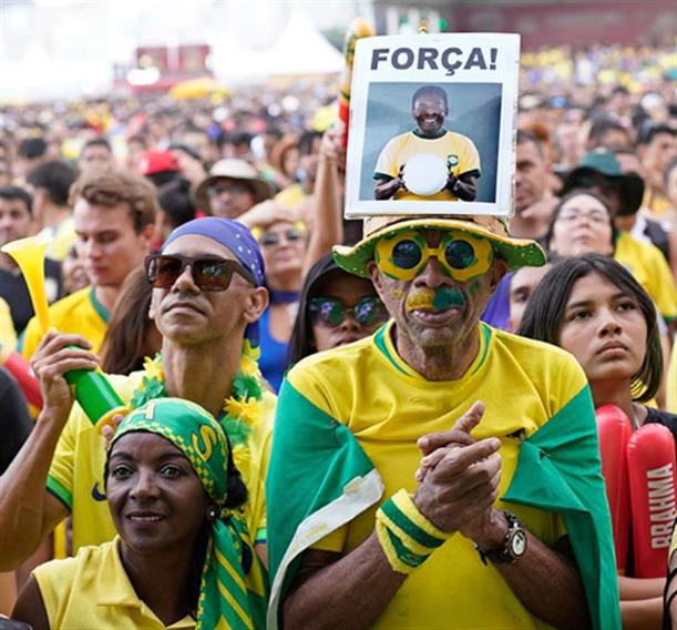 Μουντιάλ 2022 - Βραζιλία: Χιλιάδες φίλαθλοι πανηγύρισαν στην Κόπα Καμπάνα