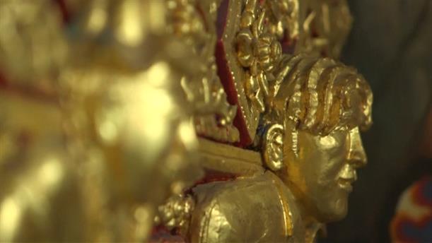 Πόλος έλξης για τους τουρίστες της Ταϊλάνδης χρυσό άγαλμα του Μπέκαμ