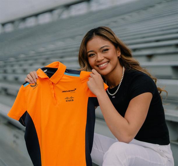 Η 18χρονη που έγινε η πρώτη γυναίκα οδηγός της McLaren