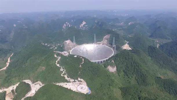 Ανοίγει το μεγαλύτερο τηλεσκόπιο στον κόσμο