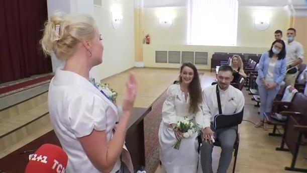 Γάμος σε νοσοκομείο στην Ουκρανία