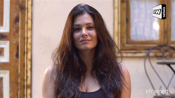 Framed: Η Μαρία Κορινθίου σε μια πρωτόγνωρη συνέντευξη!