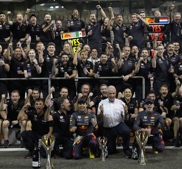 F1: Οι πρωταθλητές στους κατασκευαστές και τους οδηγούς