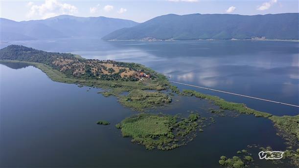 VICE SPECIALS - Πρέσπες, μια λίμνη απειλείται
