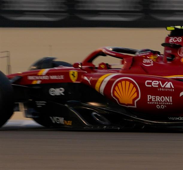 Ο Sainz ταχύτερος στην δεύτερη ημέρα δοκιμών στο Μπαχρέιν