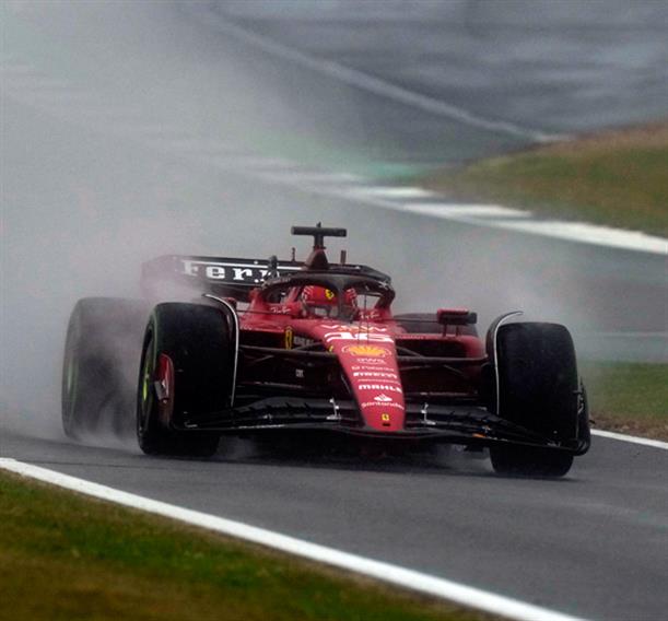 GP Μ. Βρετανίας: Ταχύτερος στο... κατά το ήμισυ βροχερό FP3, o Leclerc