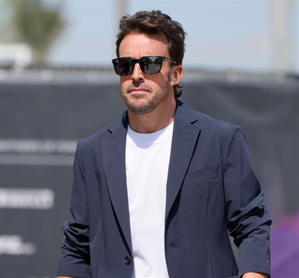 Alonso: «Καμιά πιθανότητα να φύγει ο Verstappen από τη Red Bull»