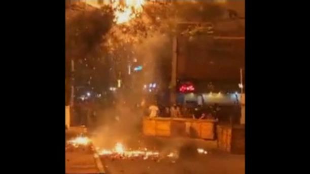 Συνεχίζονται οι βίαιες διαδηλώσεις στο Ιράν