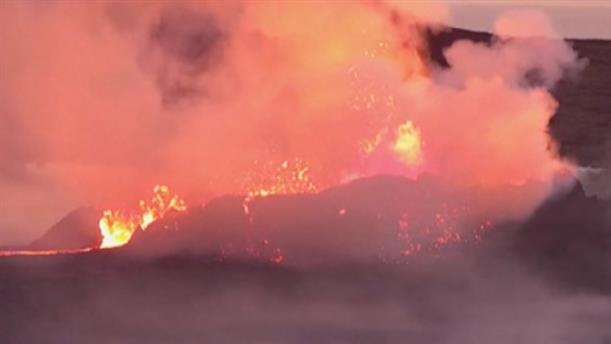 Ισλανδία: Το ηφαίστειο Φαγκρανταλσφιατλ συνεχίζει να εκτοξεύει λάβα και αέρια