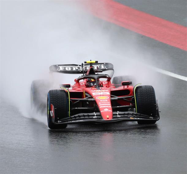 GP Βελγίου: Ταχύτερος ο Sainz στο πολύ βροχερό και... αδόκιμο FP1