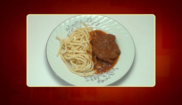 Ροστ μπιφ με κόκκινη σάλτσα και μακαρόνια - Κυρίως πιάτο - Επεισόδιο 105
