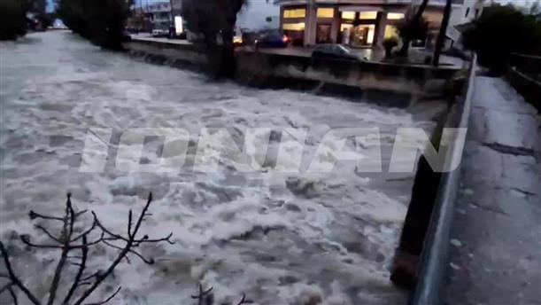 Ζάκυνθος:  κακοκαιρία -  Πλημμύρες και κατολισθήσεις από την κακοκαιρία